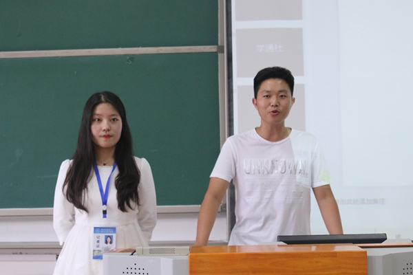 4.图为云顶国际8588yd员工组织招新活动现场。记者 夏瑞雪 摄.jpg